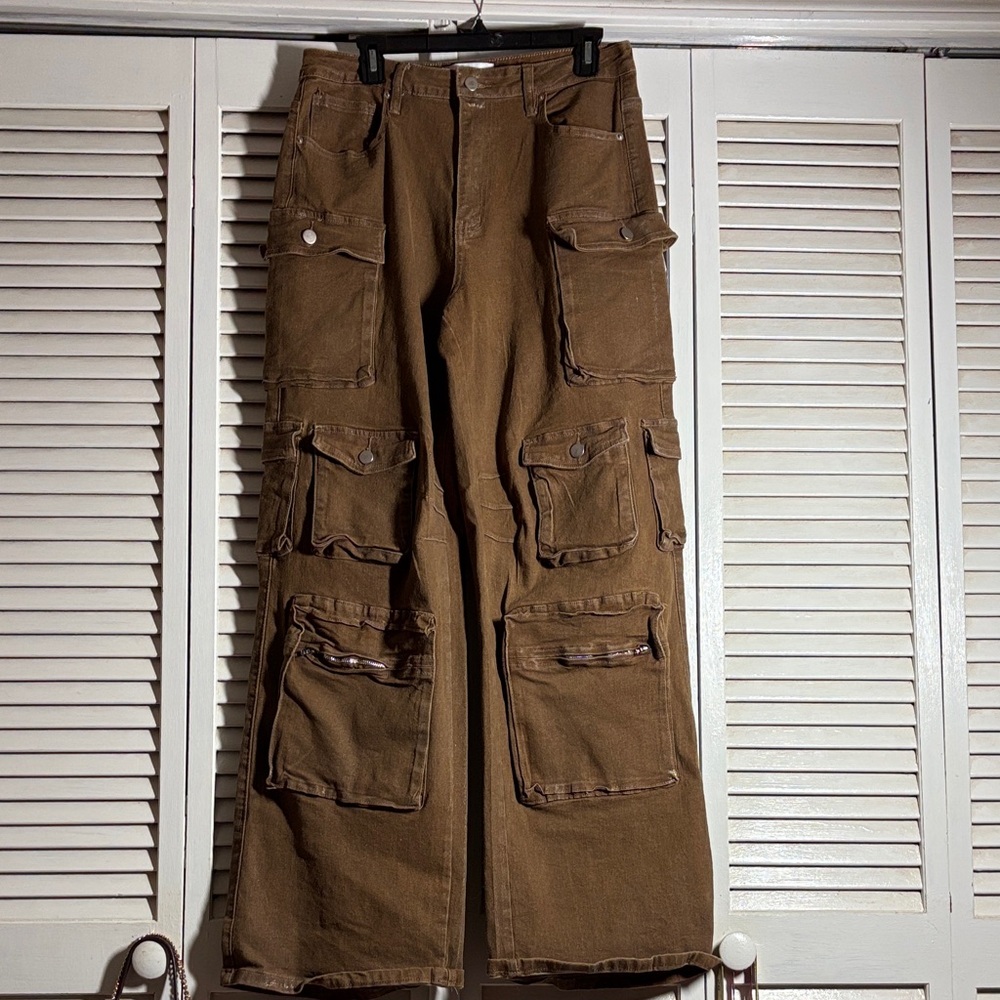 Brown Utility Cargo Pants - Multi-Pocket Work Style